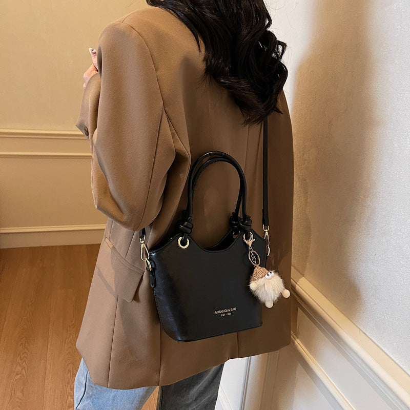 Lupa - Elegant PU Leather Crossbody Bag