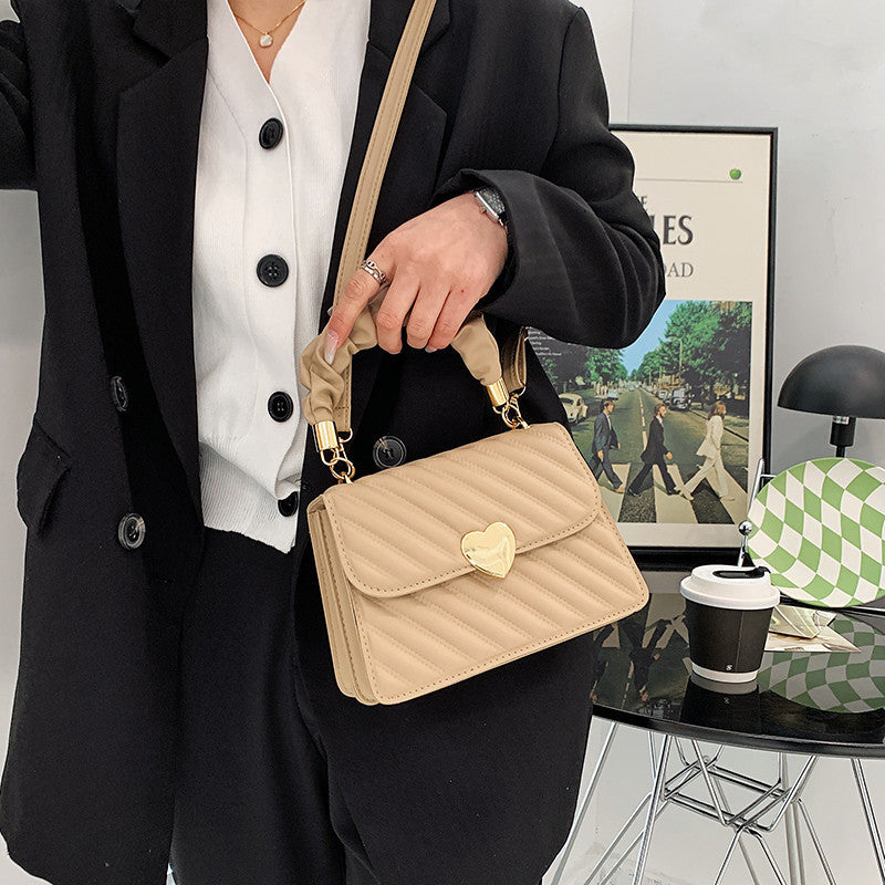 Sophia - LuxeLove Chain Shoulder Bag