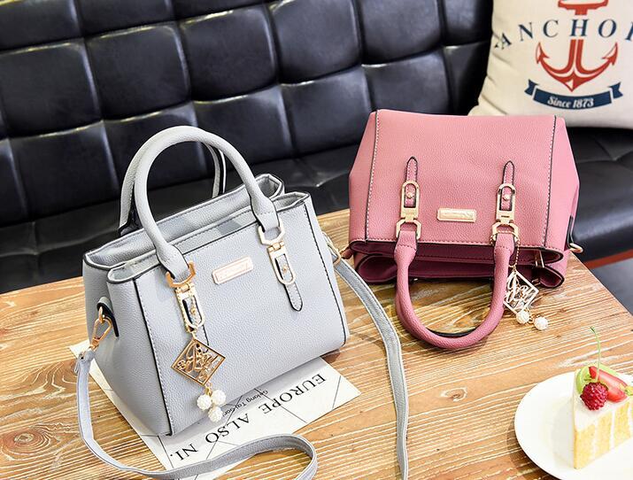 Élaya – Elegant Everyday Handbag