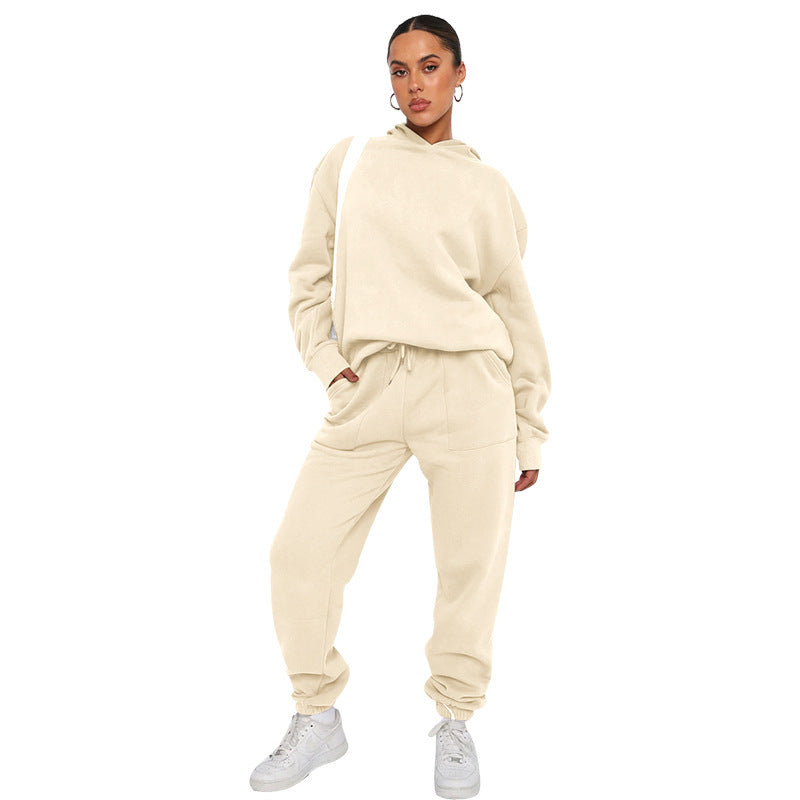 Chloe - Cozy Hooded Sweater