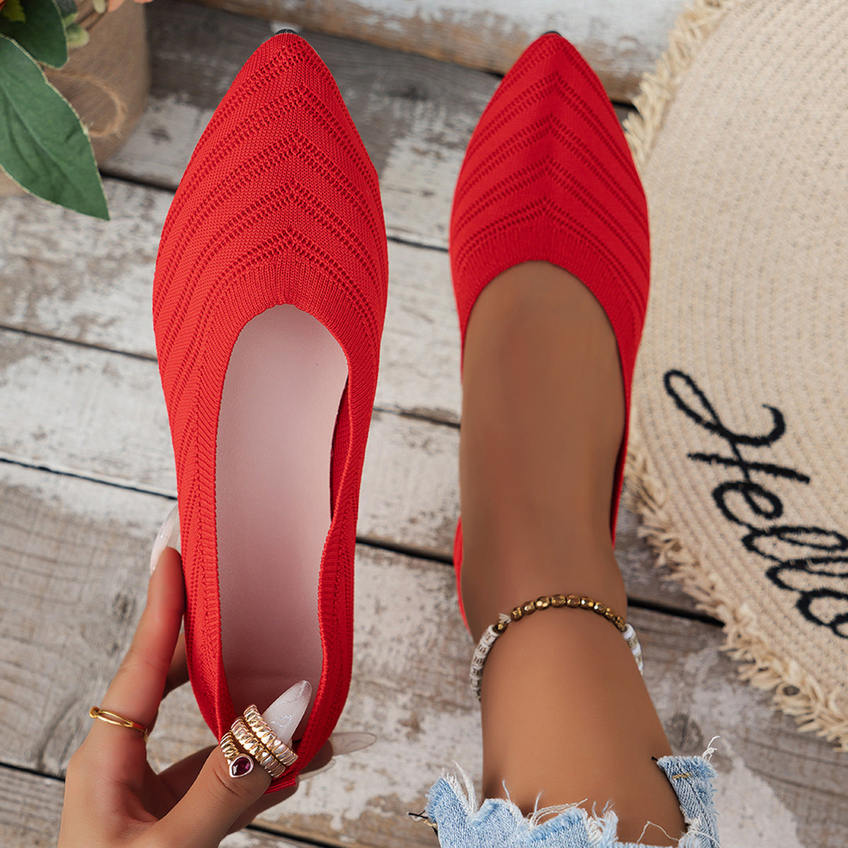 Lila – Comfortable Low-Cut Square Toe Flats