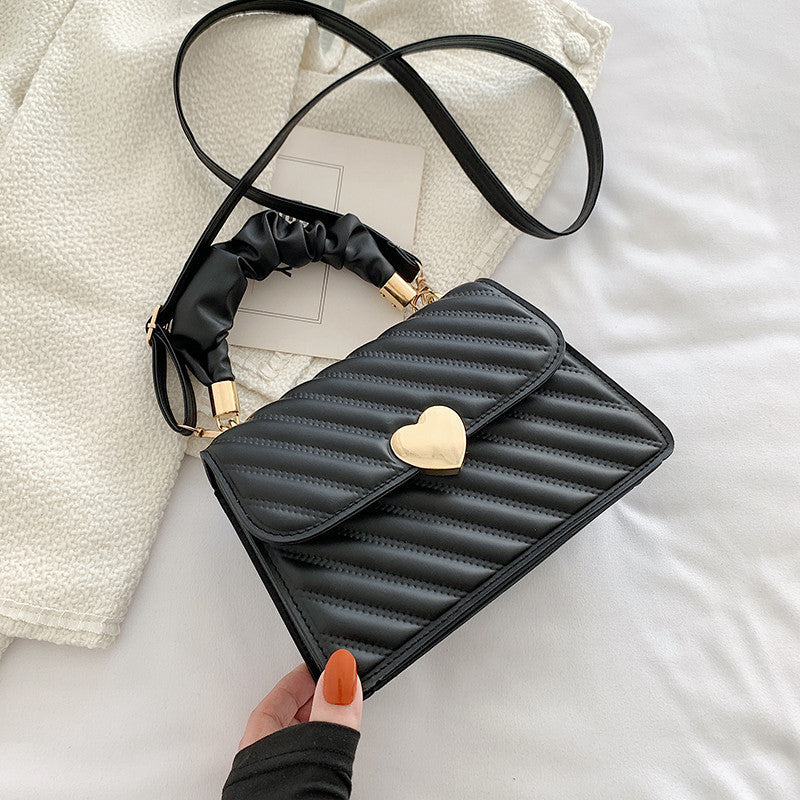 Sophia - LuxeLove Chain Shoulder Bag