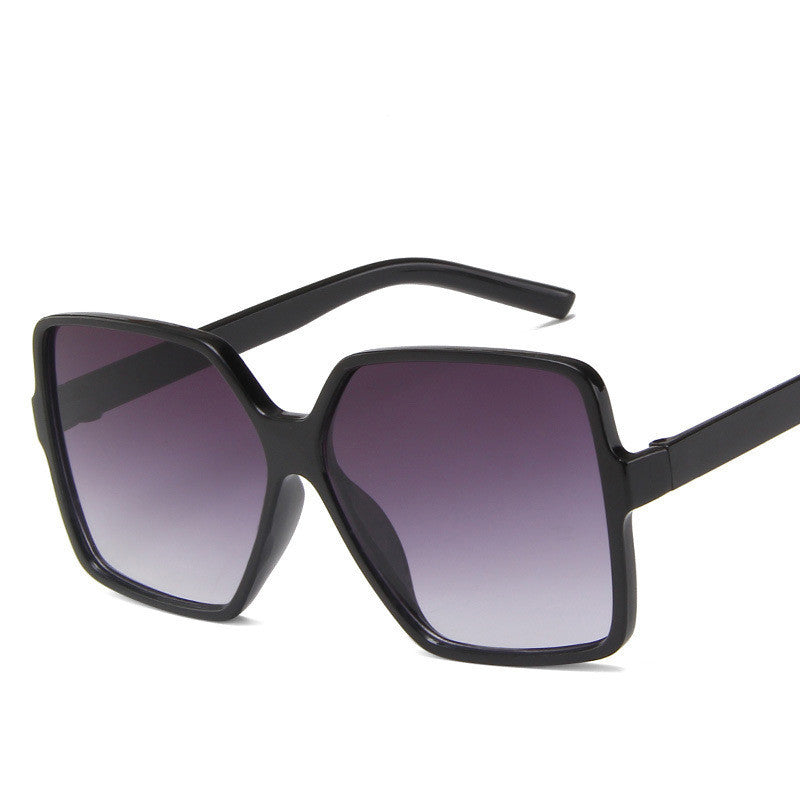 Elis - Black Gradient Sunglasses