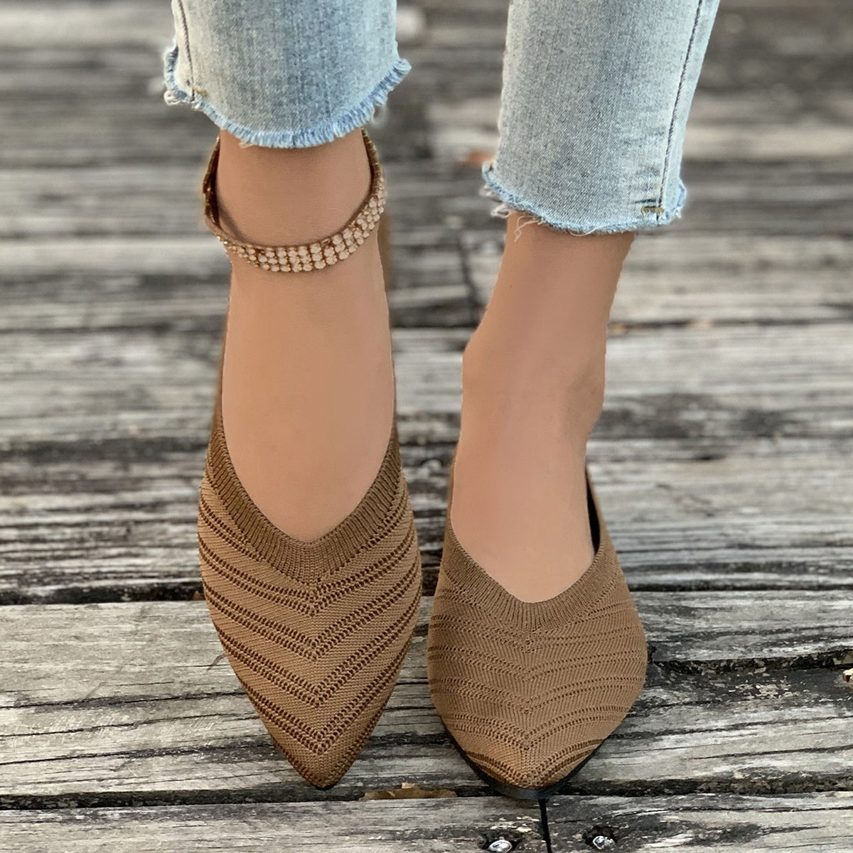 Lila – Comfortable Low-Cut Square Toe Flats