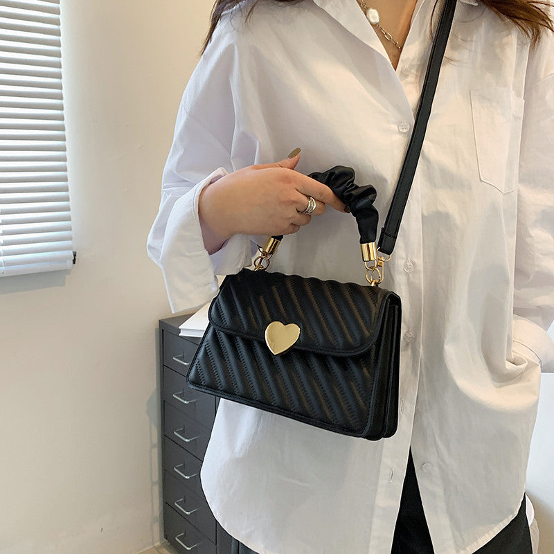 Sophia - LuxeLove Chain Shoulder Bag